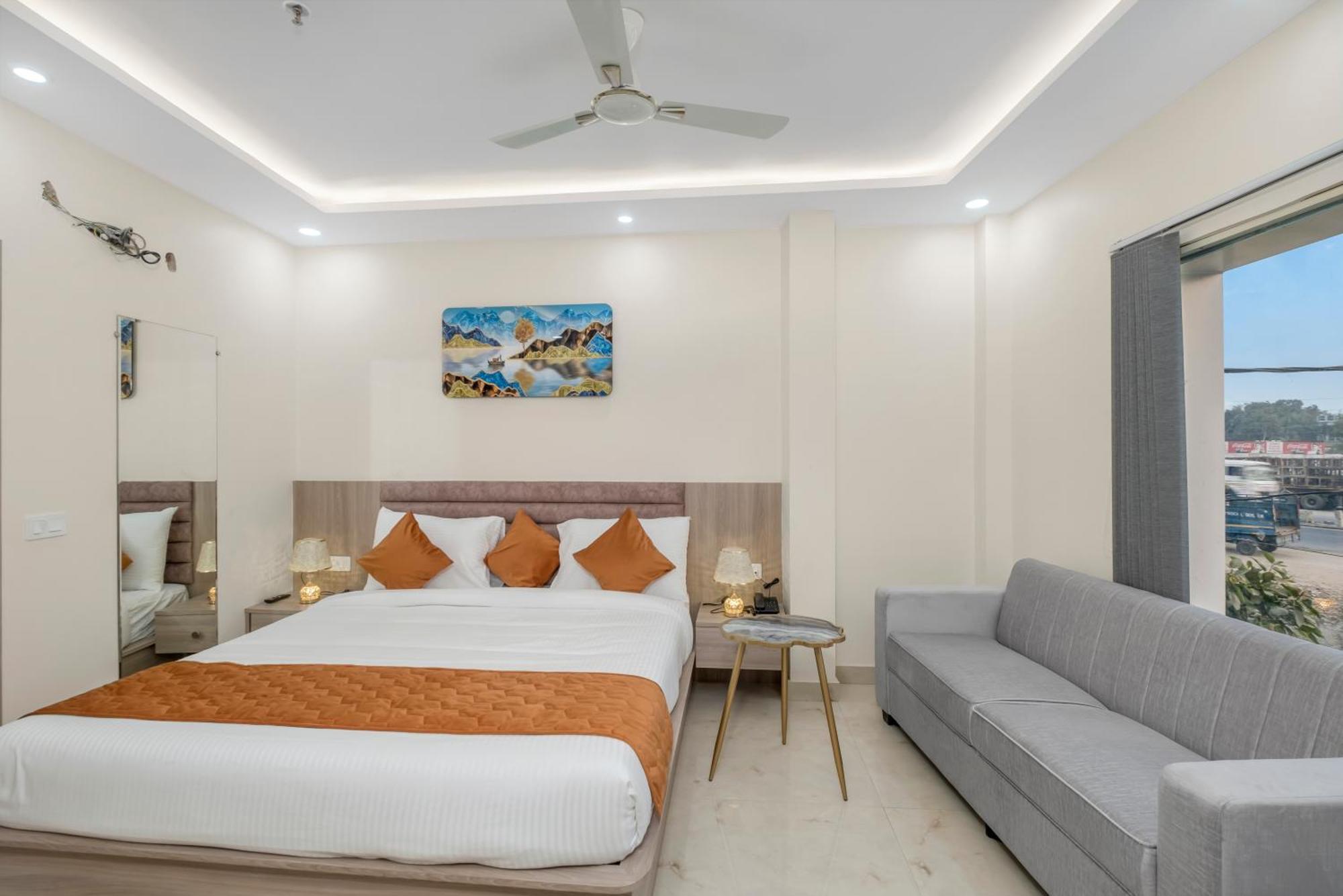Hotel Sudarshan Ayodhya Esterno foto